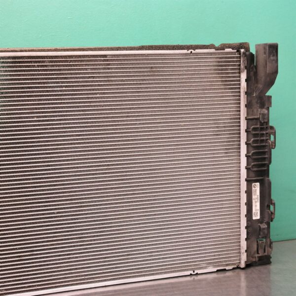 RADIATOR G30 (824) *17-05*