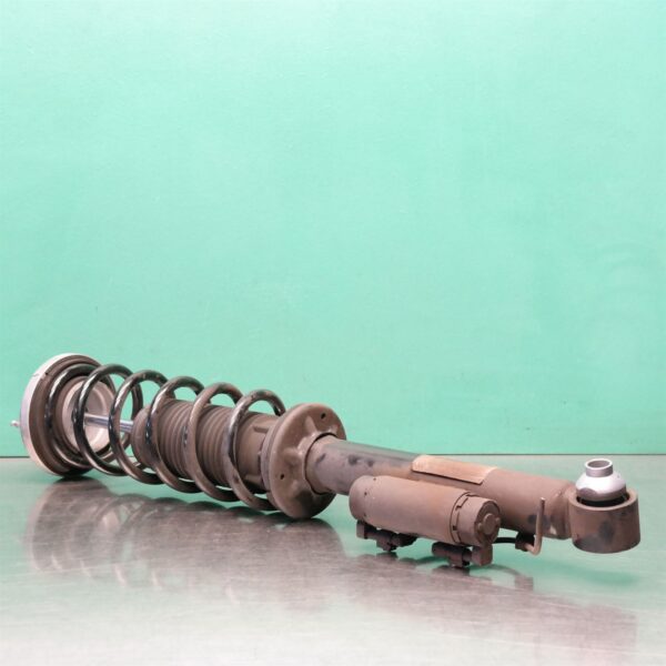 RIGHT REAR STRUT G30 (888) *33-45*