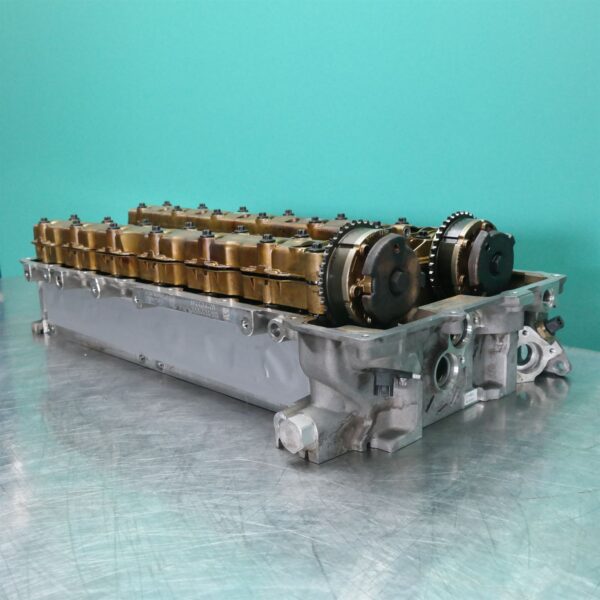 CYLINDER HEAD E90 (249) *11-15* P6