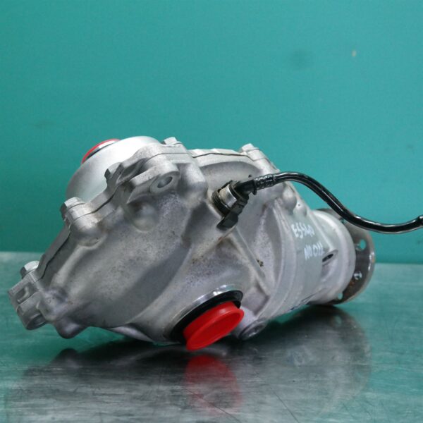 DIFFERENTIAL CENTRE G01 Front (444) (979) *31-15* 3.23