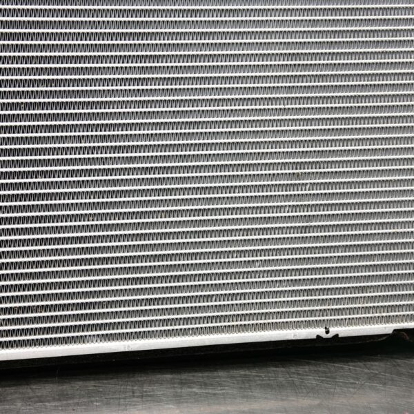 RADIATOR G30 (824) *17-05*