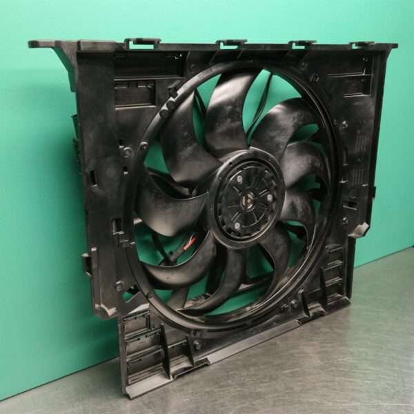 FAN G30 (268) *17-10*