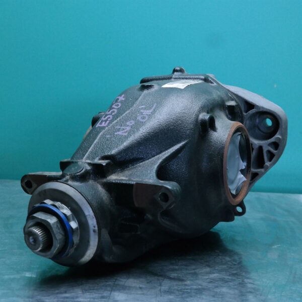 DIFFERENTIAL CENTRE F30 (760) *33-05* 2.81 Ratio P6