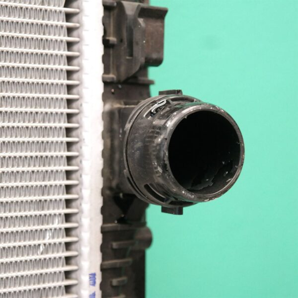 RADIATOR F30 (624) *17-05* Rear