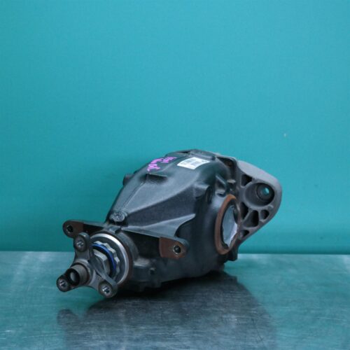 DIFFERENTIAL CENTRE F30 (723) *33-05* 2.81 Ratio P4