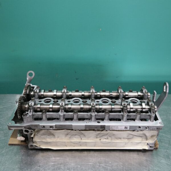 CYLINDER HEAD G01 (709) *11-15* D4