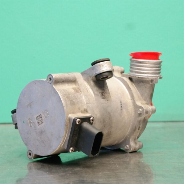WATER PUMP F25 (BE9) *11-35* P4