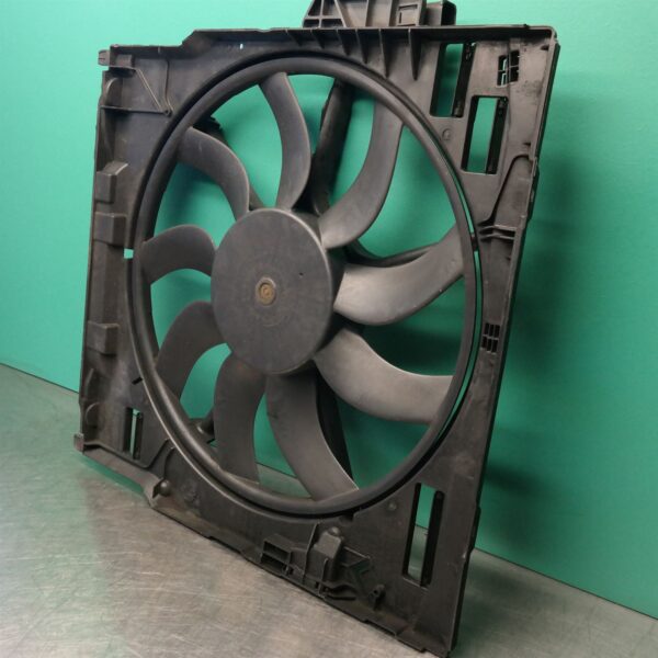 FAN E70 (242) *17-10*