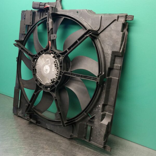 FAN E70 (242) *17-10*
