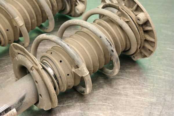 STRUT SET F F45 (331) (332) *31-10*