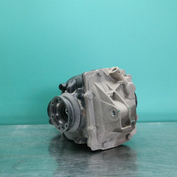 SAMSUNG CSC DIFFERENTIAL CENTRE E83 Rear (988) *33-05* 3.46 D6