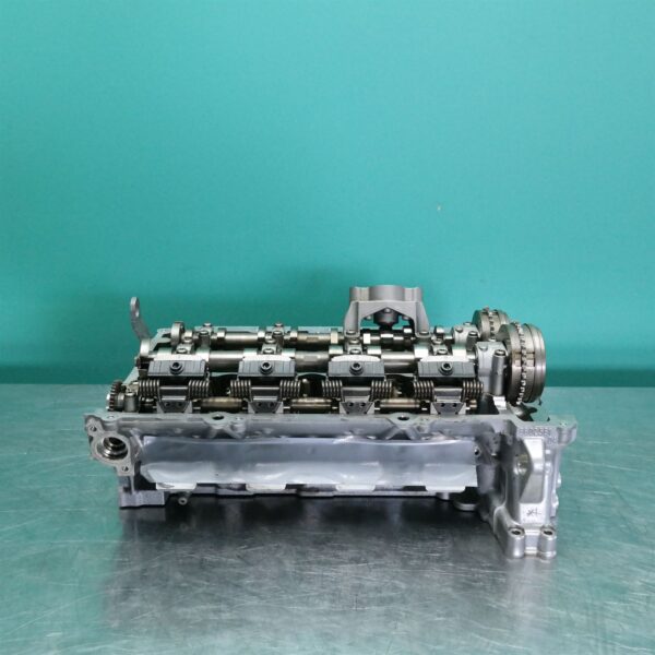 CYLINDER HEAD F30 (742) *11-15* P4