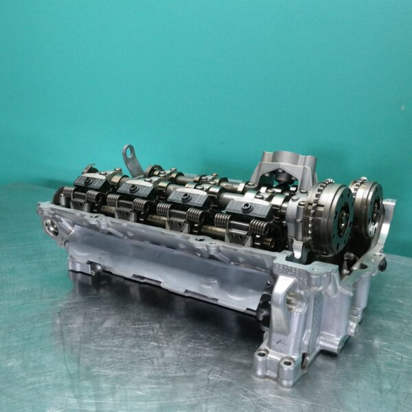 CYLINDER HEAD F30 (742) *11-15* P4