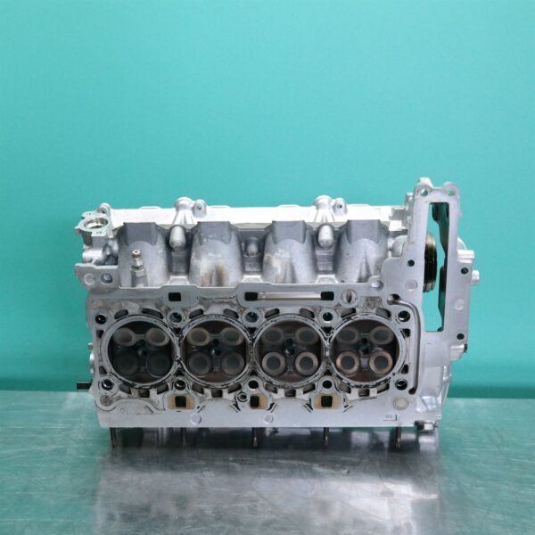 CYLINDER HEAD F30 (742) *11-15* P4