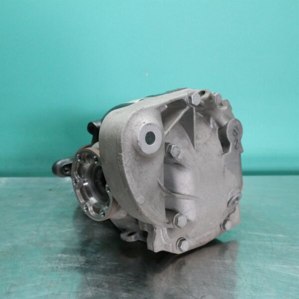 DIFFERENTIAL CENTRE E87 (108) *33-05* 3.73R P6