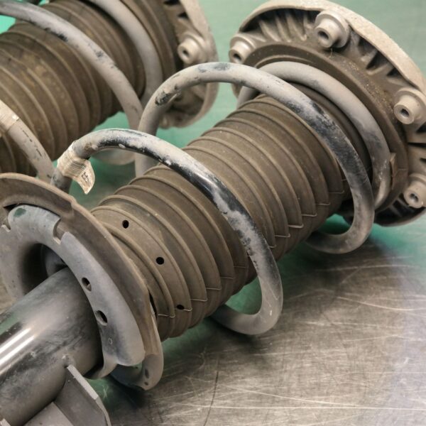 STRUT SET F20 (723) (723) *31-10*