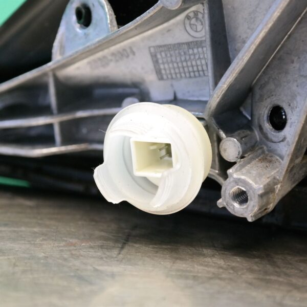 RIGHT DOOR MIRROR F20 (824) *51-07*