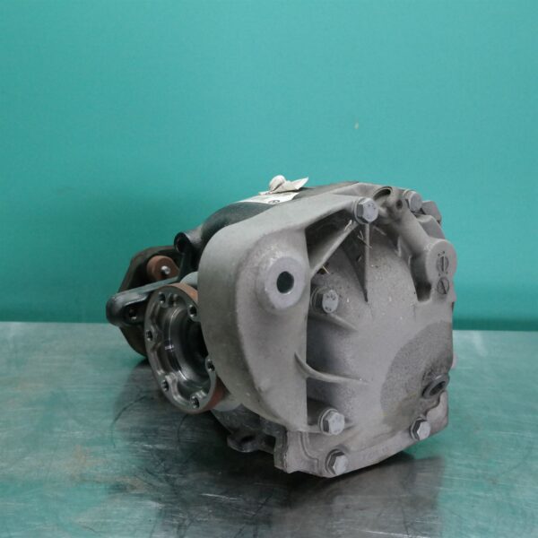 DIFFERENTIAL CENTRE E84 Rear (448) *33-05* 3.38R