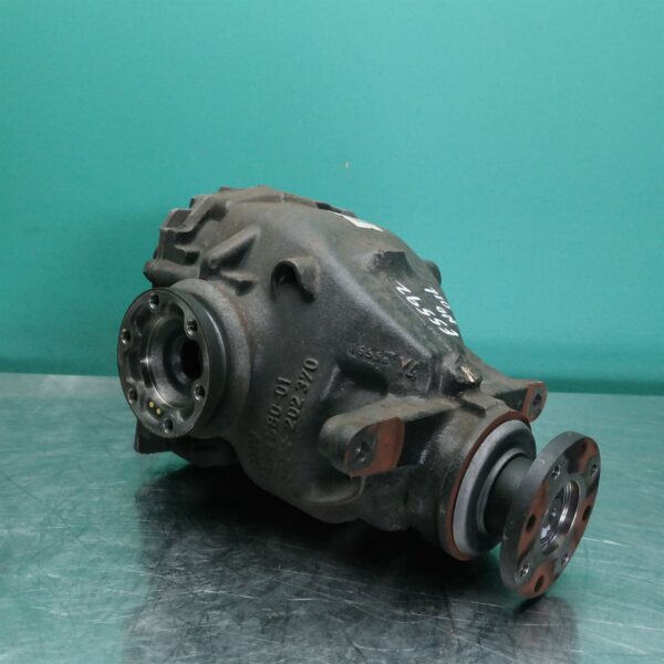 DIFFERENTIAL CENTRE E90 (179) *33-05* 3.73R P6