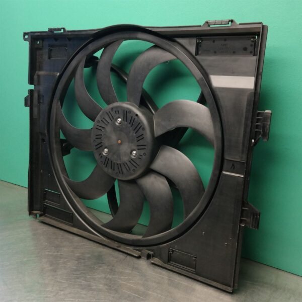 FAN F F22 (439) *17-10*