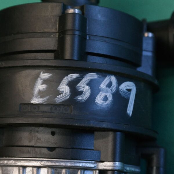 WATER PUMP F30 # Coolant Pump # (953) *17-30* Aux