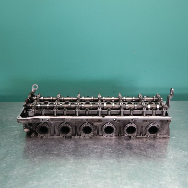 CYLINDER HEAD F15 (561) *11-15* D6
