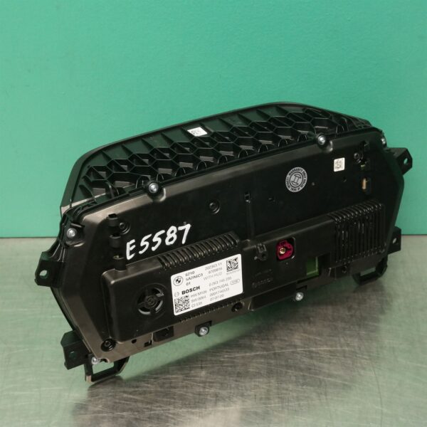 INSTRUMENT CLUSTER AUTO T/M, F40, HATCH, 05/19