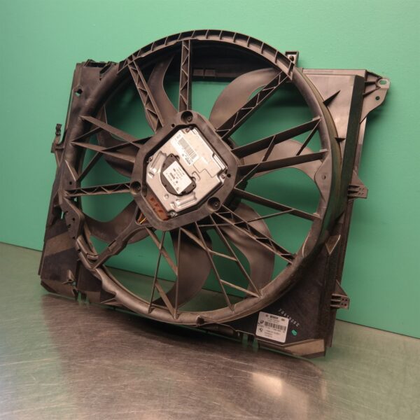 FAN E90 (106) *17-05*