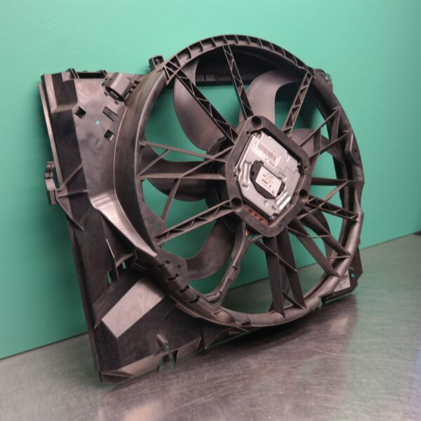 FAN E90 (106) *17-05*
