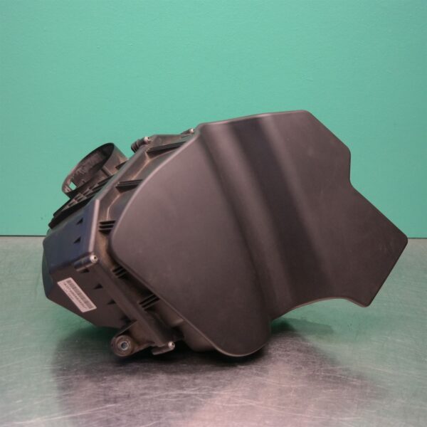 AIR CLEANER/BOX F10 (593) *13-20*