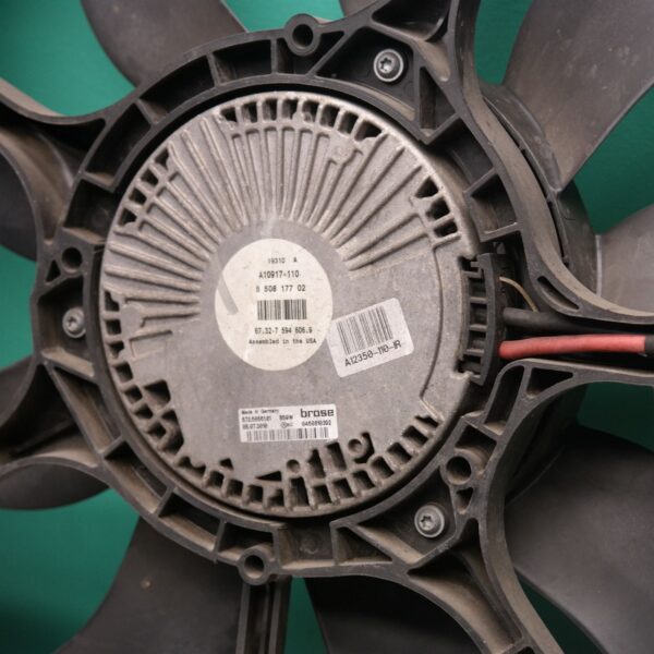 FAN E70 (242) *17-10*