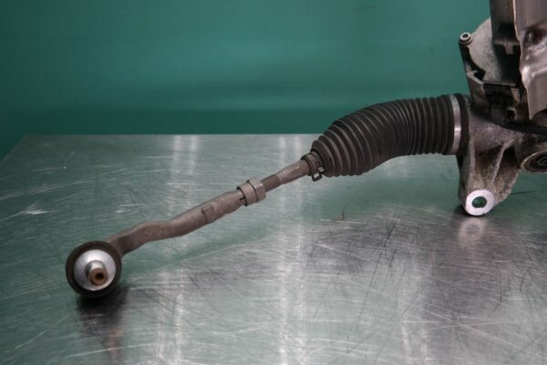 STEERING BOX/RACK F10 (547) *32-12*