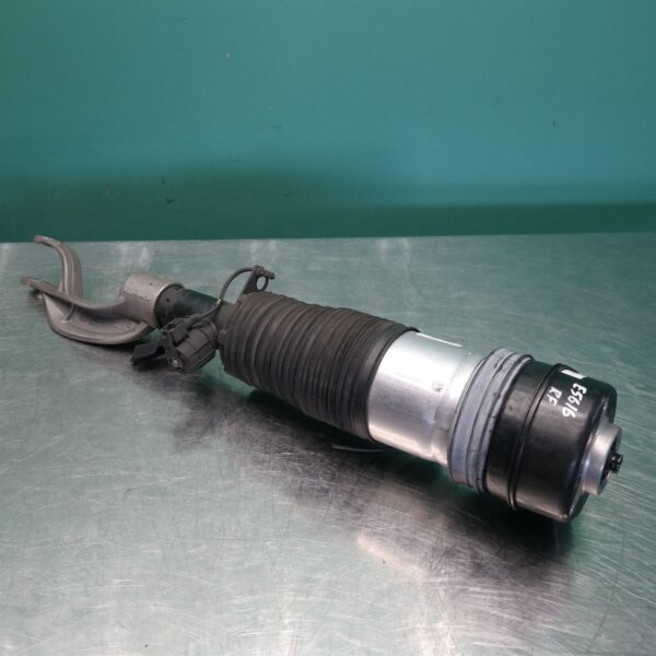 RIGHT FRONT STRUT G07 (036) *31-10*