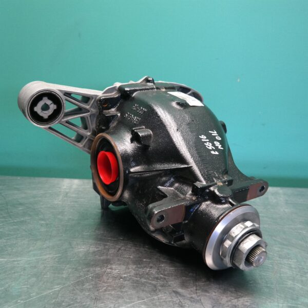 DIFFERENTIAL CENTRE G07 Rear (739) *33-05* 3.08