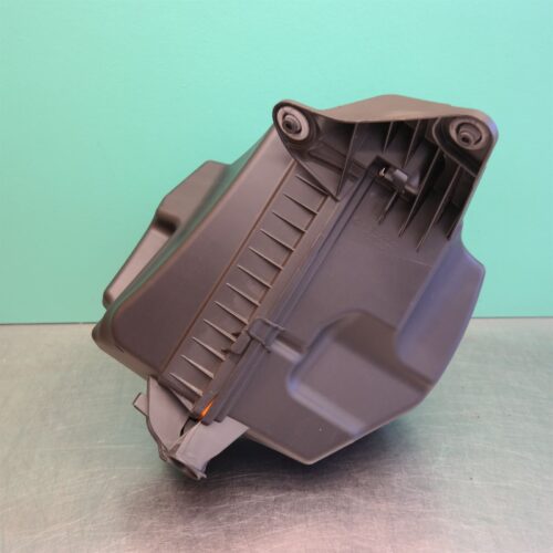 AIR CLEANER/BOX E84 (280) *13-20*