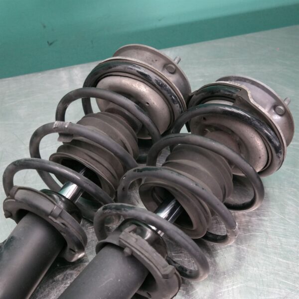 STRUT SET E84 (333) (334) *31-10*