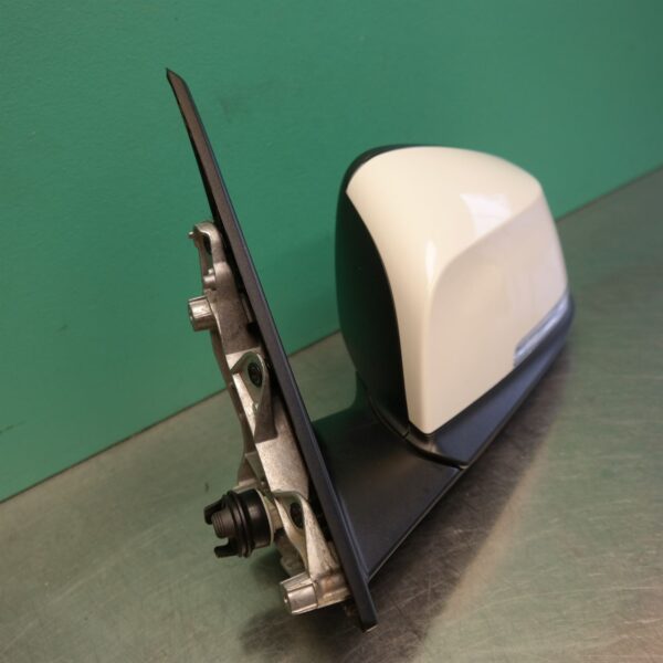 SAMSUNG CSC LEFT DOOR MIRROR E84 (157) *51-07*