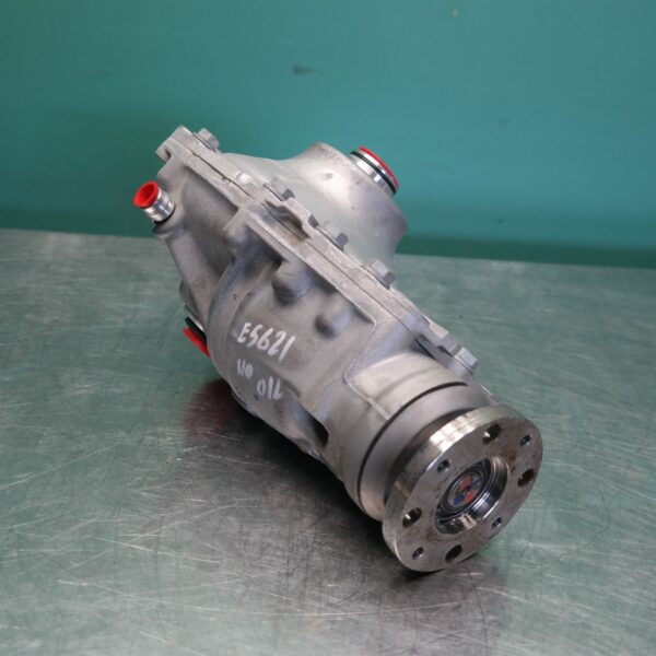 DIFFERENTIAL CENTRE G01 Front (444) (979) *31-15* 3.23