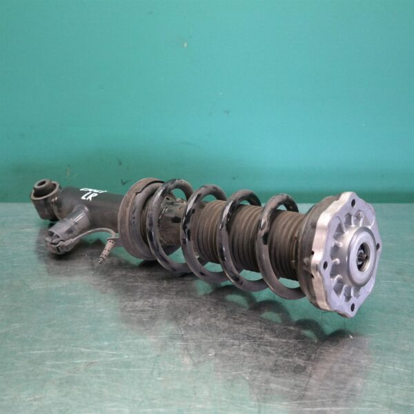 LEFT REAR STRUT G01 (148) *33-45*