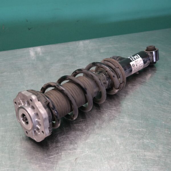 LEFT REAR STRUT G01 (148) *33-45*