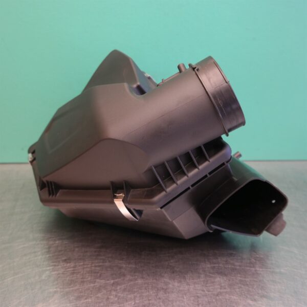 AIR CLEANER/BOX G22 (424) *13-20*