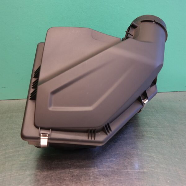 AIR CLEANER/BOX G22 (424) *13-20*