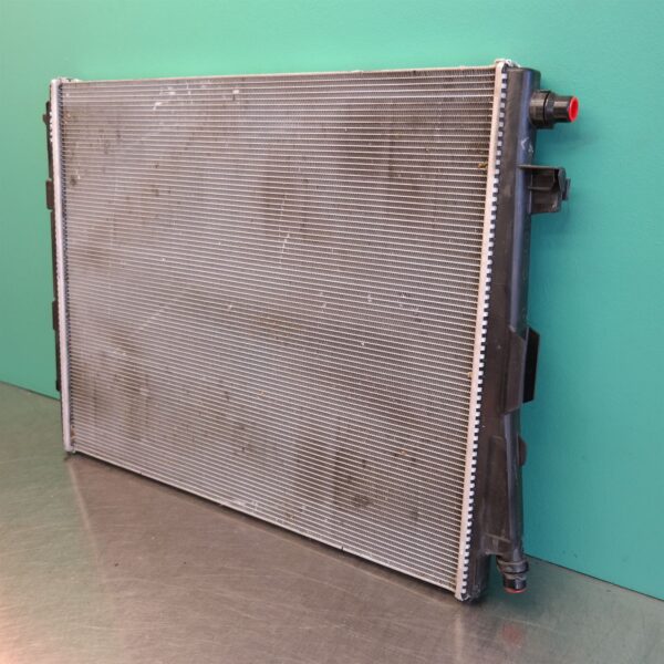 RADIATOR G22 (811) *17-05* Front