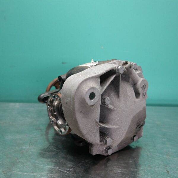 DIFFERENTIAL CENTRE E90 (017) *33-05* 3.15R D4