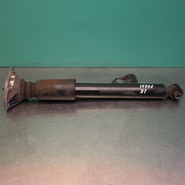 LEFT REAR STRUT F32 (209) *33-45*
