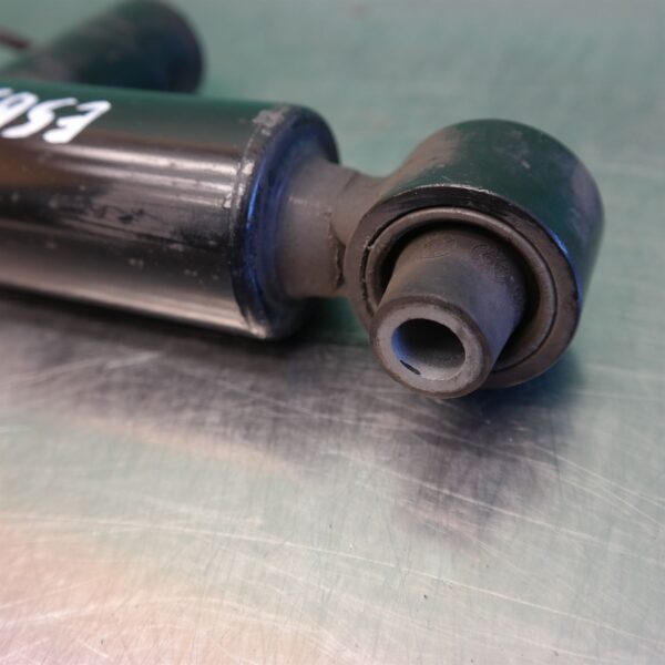 LEFT REAR STRUT F32 (209) *33-45*