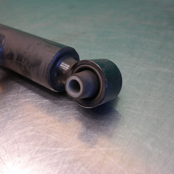 LEFT REAR STRUT F32 (209) *33-45*