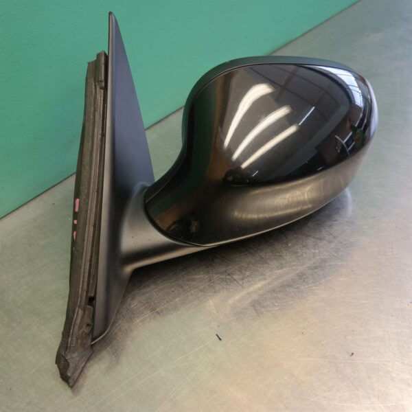 LEFT DOOR MIRROR E90 (263) *51-07*