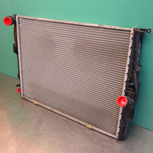 RADIATOR E90 (273) *17-05* P4