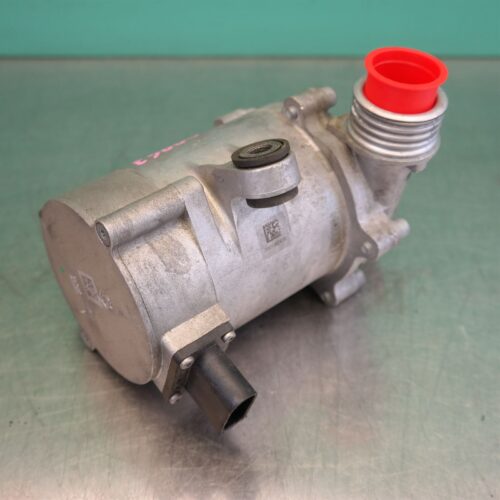 WATER PUMP F32 (089) (715) *11-35* P4